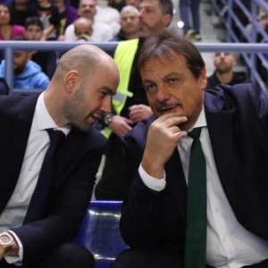 字母哥进攻犯规多？土耳其和希腊主帅玩起心理战